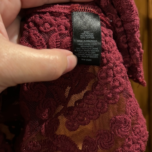 Express Tank- Barely Worn - Picture 4 of 4